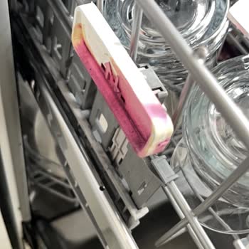 Arçelik'in Çamaşır Makinesi, Bulaşık Makinesi Ve Buzdolabında Tekrarlayan Paslanma Ve Garanti İhlali