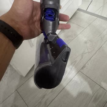 Dyson V15 Optik Başlık Hortumu Kısa Sürede Yırtıldı Ve Garanti Dışı Destek Yok