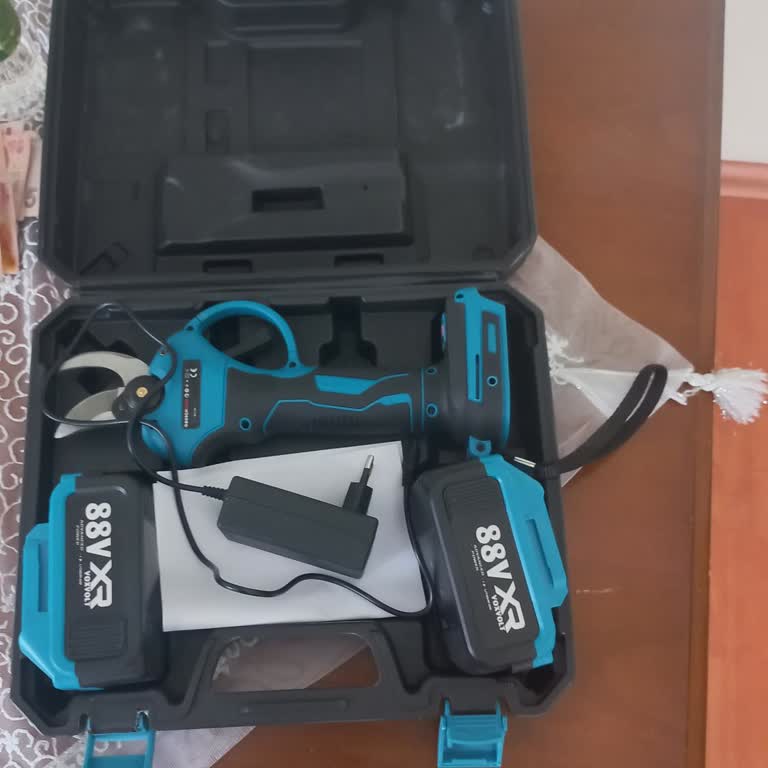 Bataryası Çalışmayan Bosch Şarjlı Makas Ve Cevapsız İletişim Şikayeti