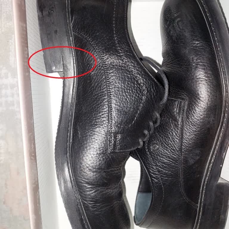 Topuk Ayrılması Ve Deri Çatlakları Nedeniyle Boyner.com’dan Tamer Tanca Ayakkabı Değişim Talebi