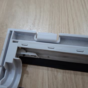 Roborock Q8 Max Pro Ana Fırça Kapağı Kırıldı Garanti Kapsamında Ücretsiz Değişim Talebi