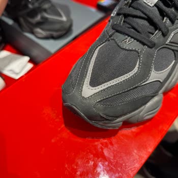 Yeni Alınan New Balance Ayakkabısının Kısa Sürede Deforme Olması Ve İade Talebi