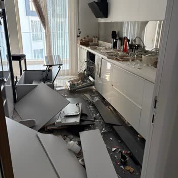 Düşen Mutfak Dolabı Nedeniyle Ciddi Yaralanma Ve Tazminat Talebi