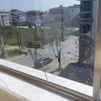 Balkon Camı Kırıkları İçin Axa Sigorta’dan Acil Müdahale Talebi