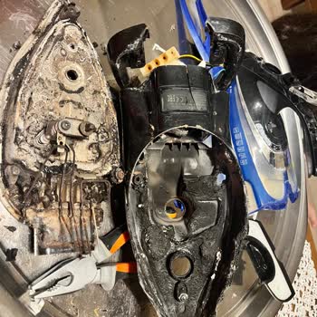 Tefal Ütüsünde Duman Çıkması Ve Yangın Tehlikesi