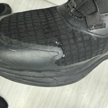 Lumberjack Ayakkabımda Üretim Çatlaması İçin Değişim Talebi