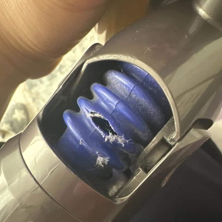 Dyson V15 Bağlantı Borusunun Kendi Kendine Delinmesi Garantiden Dışta