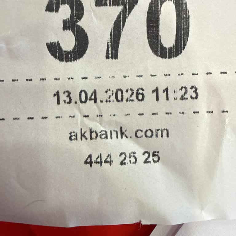 Akbank Gölbaşı Şubesinde Yetersiz Personel Ve Uzun Bekleme Süresi