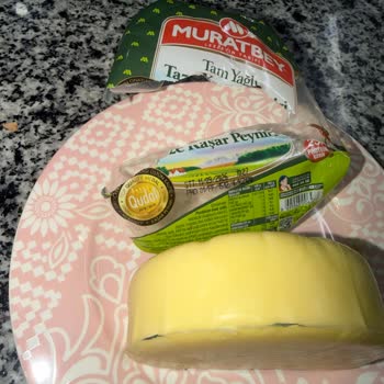 Muratbey Kaşar Peynirinde Yeşil Çizgiler Ve Sağlık Riski