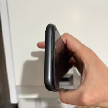 Şişen IPhone Bataryası Telefonu Isıttı, İade Bedeli Ödenmedi Ve Müşteri Hizmetleri Cevap Vermiyor