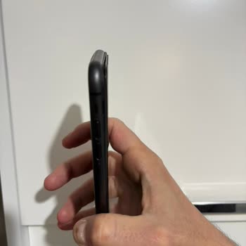 Şişen IPhone Bataryası Telefonu Isıttı, İade Bedeli Ödenmedi Ve Müşteri Hizmetleri Cevap Vermiyor