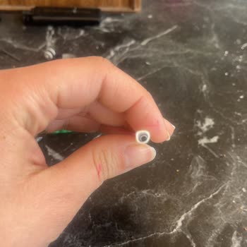 Winston Sigara Paketinde Yabancı Madde Bulunması