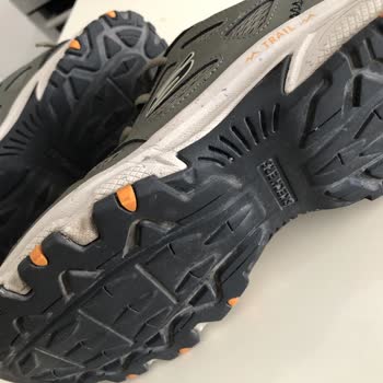 Skechers Ayakkabısının İç Astarı 2 Ayda Aşındı, Şirket Kullanıcı Hatası Dedi