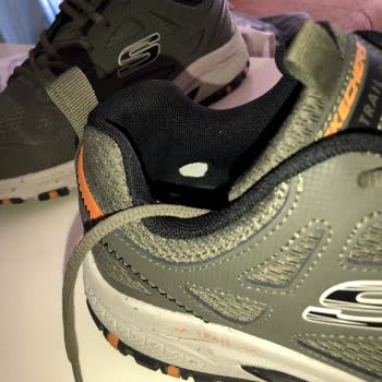 Skechers Ayakkabısının İç Astarı 2 Ayda Aşındı, Şirket Kullanıcı Hatası Dedi