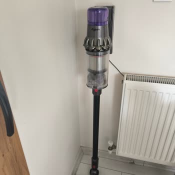 Dyson Müşteri Hizmetleri Ürün İncelemesi Yapmadan Yüksek Onarım Ücreti Çıkartıyor
