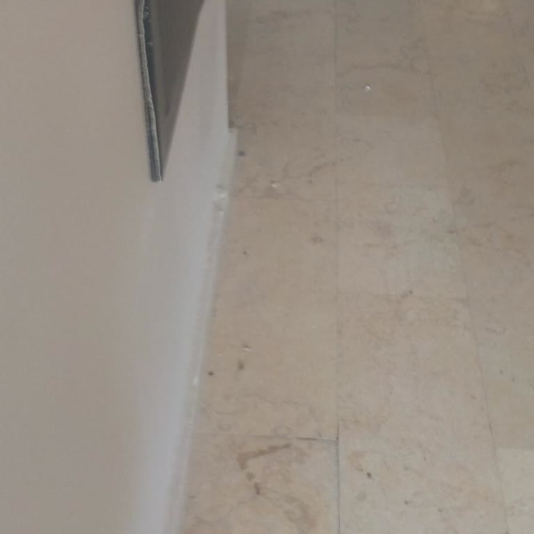 TOKİ Site Yönetimi Su Kaçağı Ve Temizlik Sorununda 20 Gün Boyunca Çözüm Sunamıyor