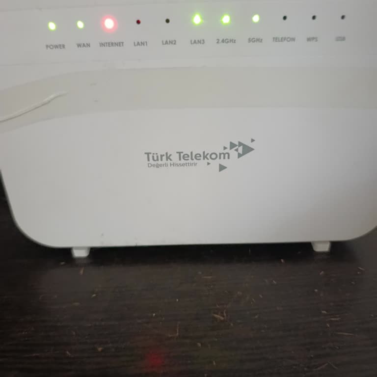 İnternet Ve Tivibu Bağlantısı Kesintili, Müşteri Hizmetleri Çözüm Sunamıyor