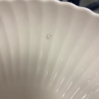 Kütahya Luz Serisi Servis Tabakasındaki Çatlak İçin Ücretsiz Değişim Talebi