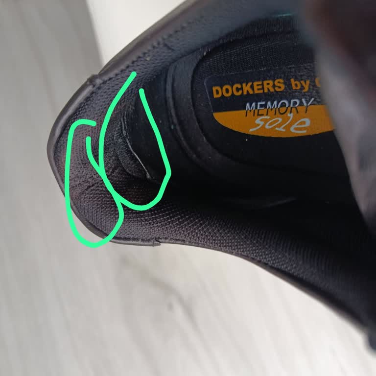 Dockers Ayakkabısında Tabaka Hatası Nedeniyle Topuk Yaralanması Ve İade Talebi