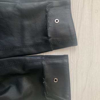 Zara Erkek Ceketi Yüzeysel Sökülmeler Ve Yurt Dışı Satın Alma Nedeniyle Çözüm Eksikliği