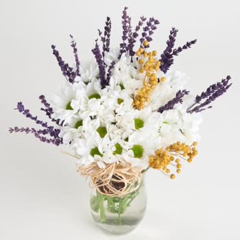 Sipariş Edilen Çiçek Buketi Görsel Ve Açıklamayla Uyuşmadı, Satıcı Saygısız Davrandı