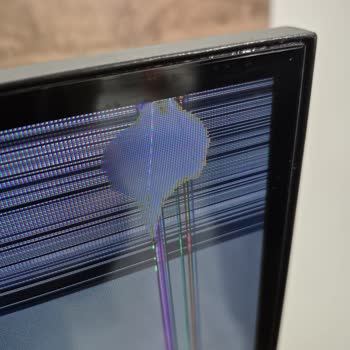 Garanti Kapsamında Olması Gereken TV Panel Arızası Reddi Ve Sert Müşteri Hizmeti