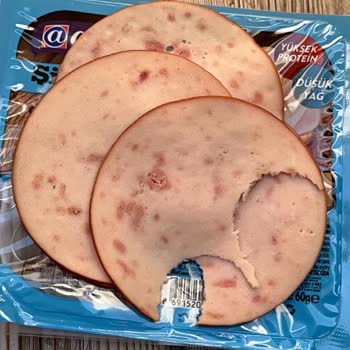 Aytaç Hindi Füme Ürününde Kanlı Dilimler Tüketiciyi Tehdit Ediyor