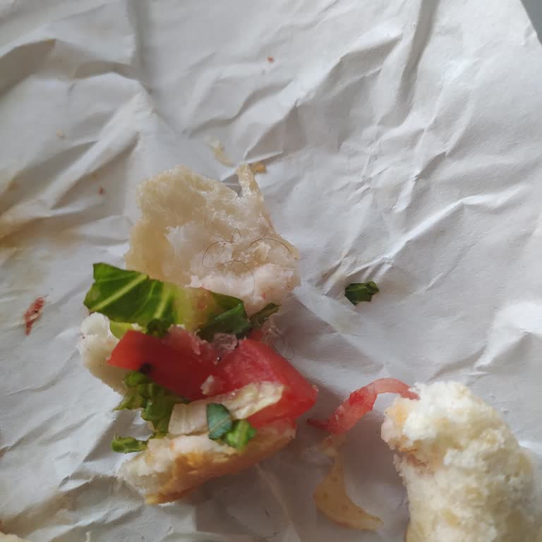 Chef Dönerde Saçlı Döner: Hijyen İhlali Ve İade Talebi