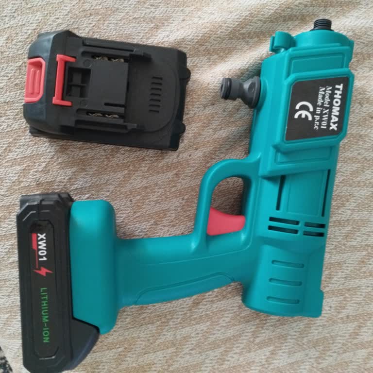 Thomax Basınçlı Yıkama Makinesinin Bataryaları Hızla Bozuldu, Yetkili Servisle İletişim Kurulamıyor