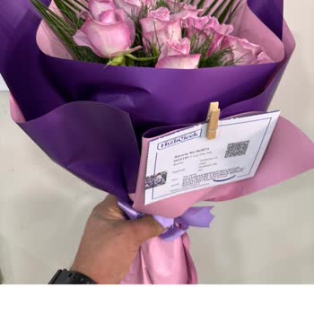 Görseldeki Çiçekle Uyuşmayan Kalitesiz Buket Ve Çözüm Yok