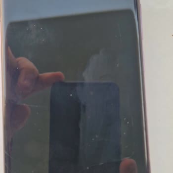 Kırılmaz İddiası Gerçek Olmadı: Honor Magic 7 Lite Ekranı İlk Düşüşte Kırıldı