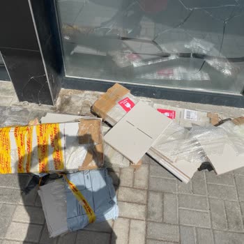 DHL Kırılan Stand İçin Açıklamasız Red Kararı Ve Tazmin Talebi