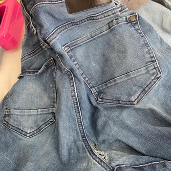 Mavi, Faturasız Jean Pantolon Yırtılmasını İncelemeyi Reddetti