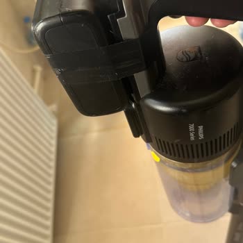 Şarjı Çabuk Biten Ve Bağlantısı Kırılan Philips Kablosuz Süpürgeye Garanti Talebi