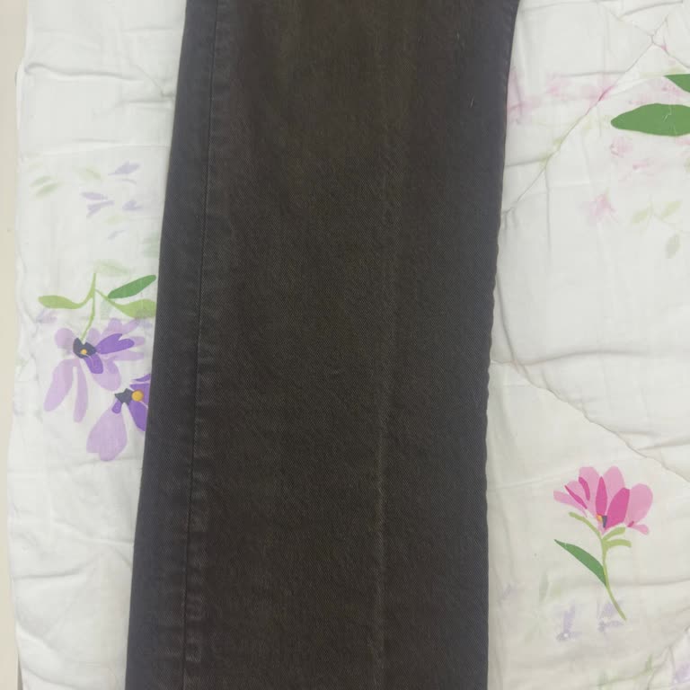 Rengi İkinci Yıkamada Biten Jake Pantolon İçin Değişim Talebi