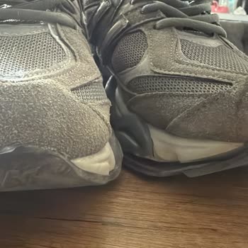 Spor Ayakkabıda Açılma Sorunu, Kalite Hayal Kırıklığı Ve Firma Yanıt Vermiyor