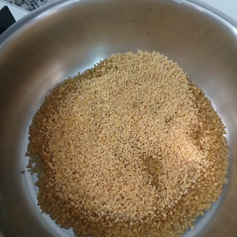 Carrefour Online Siparişinde Hijyen Sorunu: Bulgura Canlı Böcek