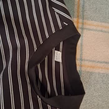 DeFacto Sweatshirt Yakasında Erken Genişleme Ve Kalite Şikayeti