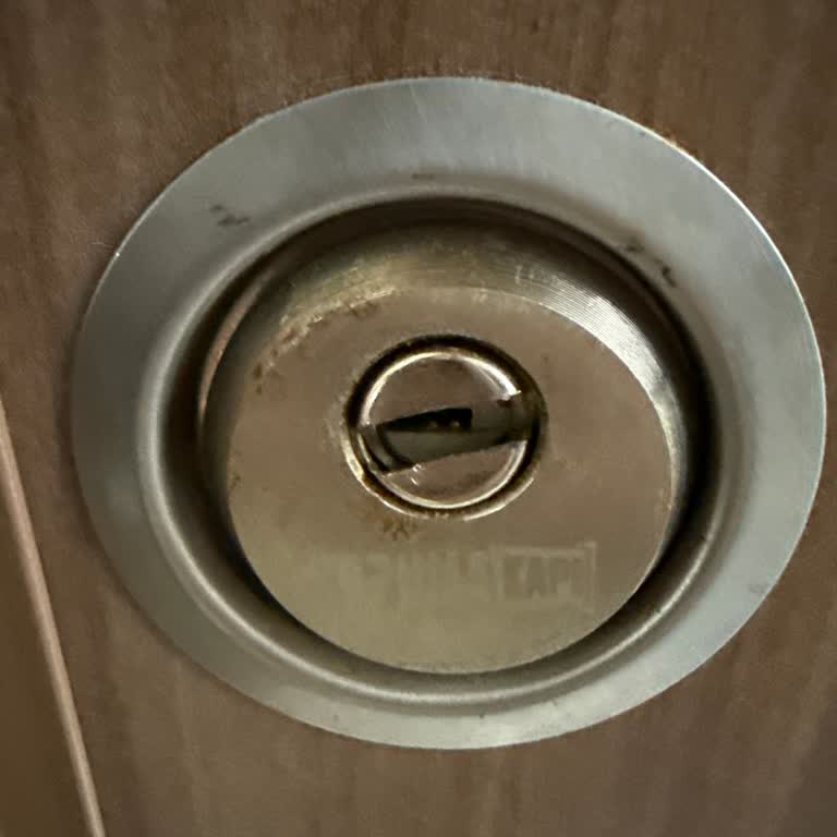 Aşırı Ücret Ve Kapı Kilidi Zedelenmesi Nedeniyle Ücret İadesi Talebi