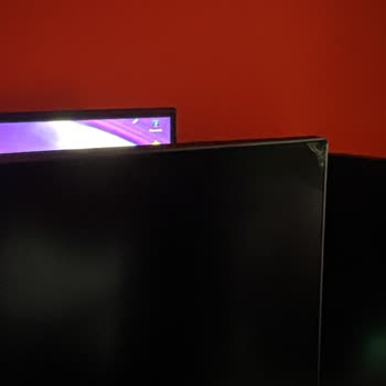 Kırık Monitör Teslimatı İçin Hemen Değişim Veya İade Talebi