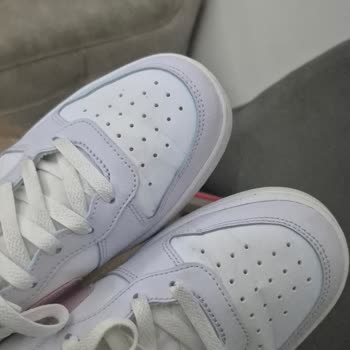 Kısa Sürede Kat Çizgileri Oluştu: Ayakkabı Değişim Talebi