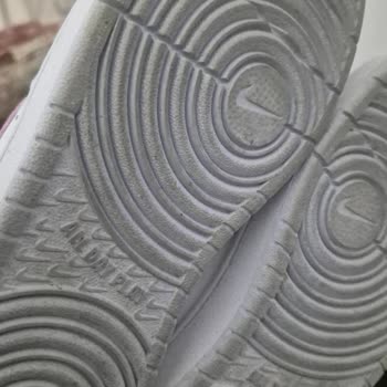 Kısa Sürede Kat Çizgileri Oluştu: Ayakkabı Değişim Talebi