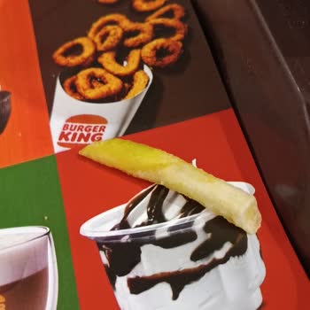Burger King Siparişimde Küflü Patates, Eksik Marul Ve Yanlış Mayonez