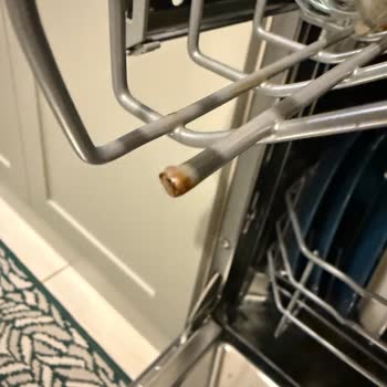 Arçelik Bulaşık Makinesinde Sepet Paslanması Ücretsiz Değişim Talebi