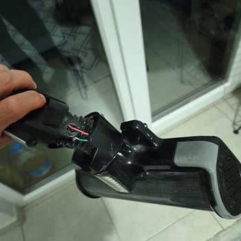 Tefal X-Force Flex Süpürge Başlığı Kısa Sürede Kırıldı, Garanti Dışı Olarak Değerlendirildi