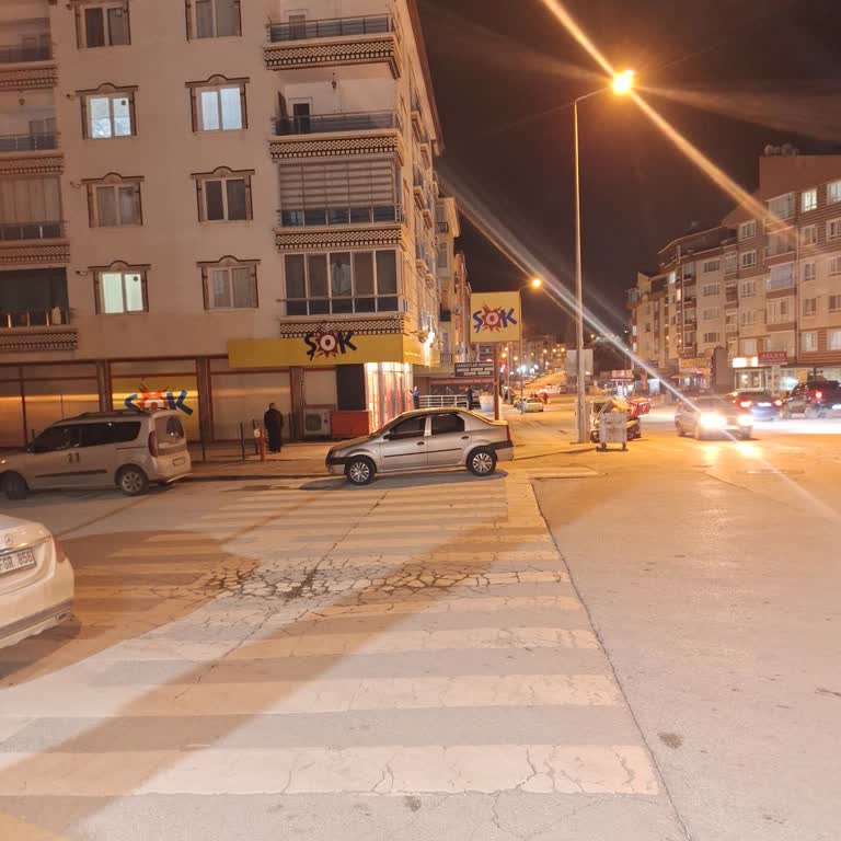 Kapanış Saati Yakın Olmasına Rağmen Mağazaya Girilemedi