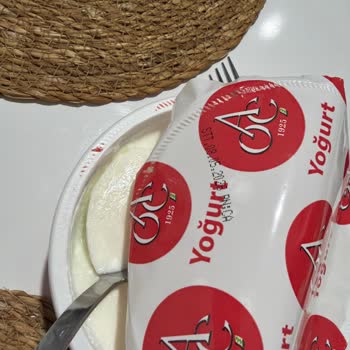 Tarihi Geçmemiş Yoğurtta Küflenme: Sağlık Riski Ve Hijyen Sorunu