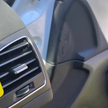 Yeni Renault Megane Ön Bölümde Su Alması Ve Araç Değişimi Talebi