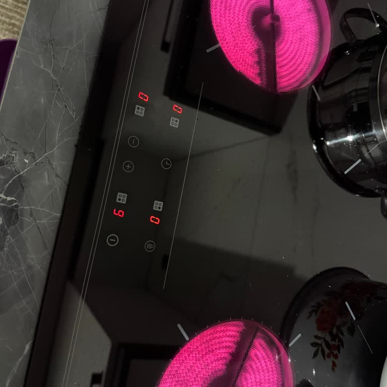 Teka TB6415 Elektrikli Ocakta Kendiliğinden Yanan Ocak Gözleri Güvenlik Sorunu