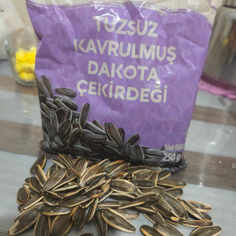 BİM Simbat Çekirdeğinde Koyun Dışkısına Benzeyen Madde Ve Sağlık Riski